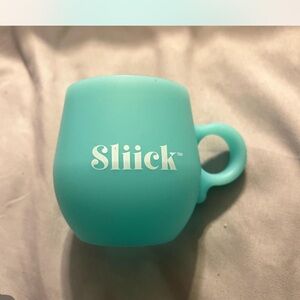 Teal Hair Removal Tool